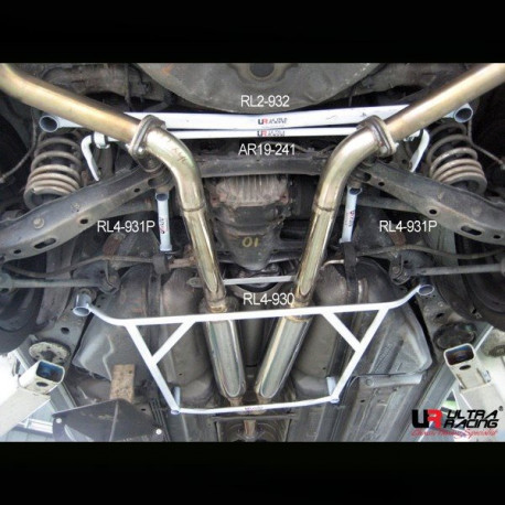 Toronymerevítők ULTRA RACING 2× 2 pontos hátsó alsó merevítő Lexus GS400 98-00-hoz | race-shop.hu