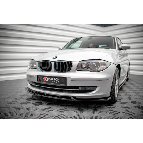 Body kitek és vizuális kiegészítők MAXTON DESIGN első splitter BMW 1 E81 Facelift-hez, fényes fekete, V3 | race-shop.hu