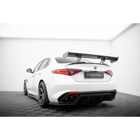 Body kitek és vizuális kiegészítők Carbon Spoiler Alfa Romeo Giulia Quadrifoglio | race-shop.hu