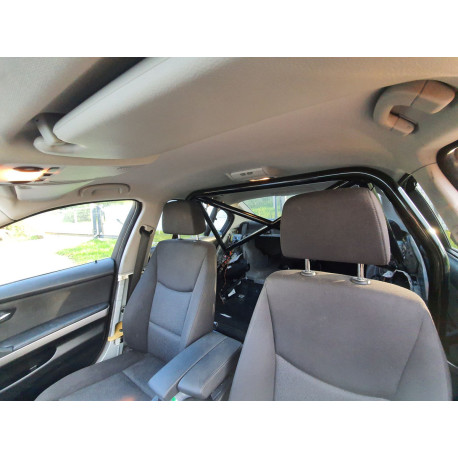 Rollcages and Rollbars Bolt-in Half Roll Cage BMW 3 E90 | race-shop.hu