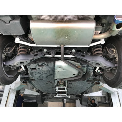 ULTRA RACING 2 pontos hátsó alsó merevítő Toyota Auris E210 2.0 Hatchback 19+-hoz