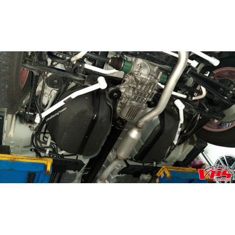 Toronymerevítők ULTRA RACING 2× 2 pontos hátsó alsó merevítő Mitsubishi Eclipse Cross 1.5T 4WD 17+-hoz | race-shop.hu