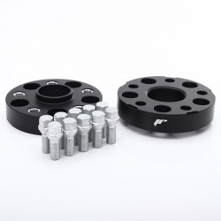 Szett 2db nyomtávszélesítők JAPAN RACING (MENETES PERSELYEKKEL) - 30mm, 5x120, 74,1mm