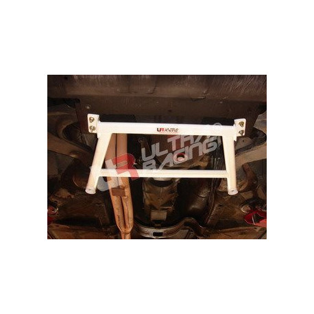 Toronymerevítők Volvo 240 UltraRacing Első padló merevítő ( Front Lower Brace ) - 4-pontos | race-shop.hu
