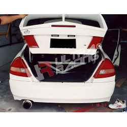 ULTRA RACING 3 pontos hátsó toronymerevítő Mitsubishi Lancer 96-99-hez