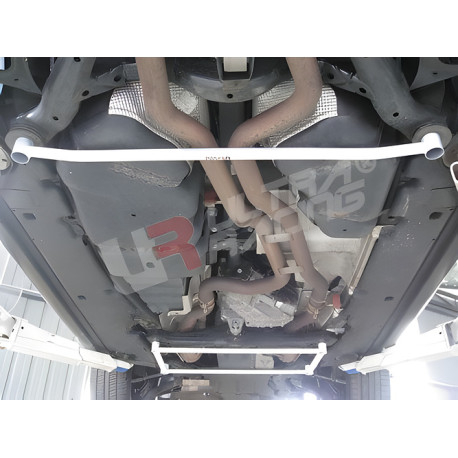Toronymerevítők ULTRA RACING 2 pontos hátsó alsó merevítő Porsche Cayenne 955 4.5 / 958 3.0-hoz | race-shop.hu