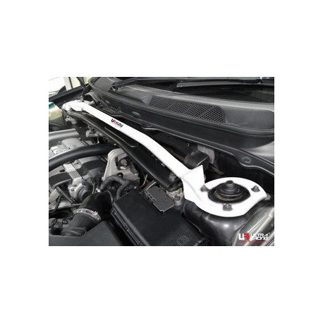 Toronymerevítők Volvo XC90 02+ 2.5 UltraRacing 2-pontos Első toronymerevítő ( Front Upper Strutbar ) | race-shop.hu