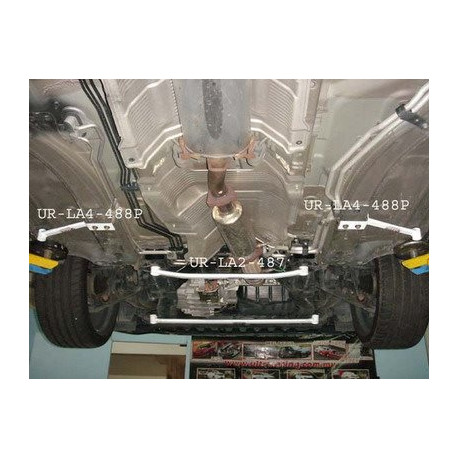 Toronymerevítők Honda Odyssey UltraRacing 2x 2-pontos Első merevítő ( Front Braces ) | race-shop.hu