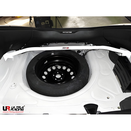 Toronymerevítők ULTRA RACING 2 pontos hátsó toronymerevítő VW New Beetle-hez | race-shop.hu