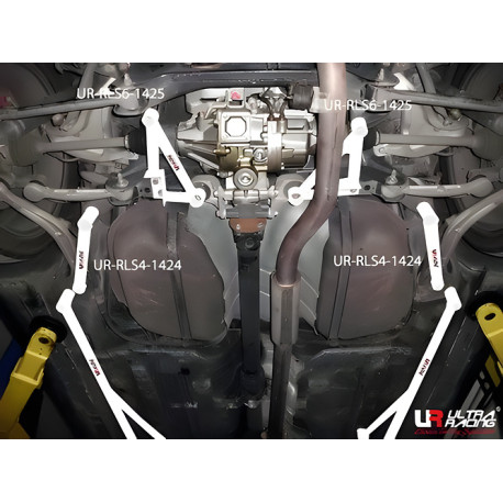 Toronymerevítők ULTRA RACING 2× 3 pontos hátsó alsó merevítő Mitsubishi EVO X-hez | race-shop.hu